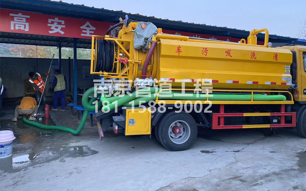 267晓庄村中建工地抽粪