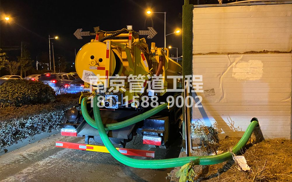 266晓庄村临时工地抽粪